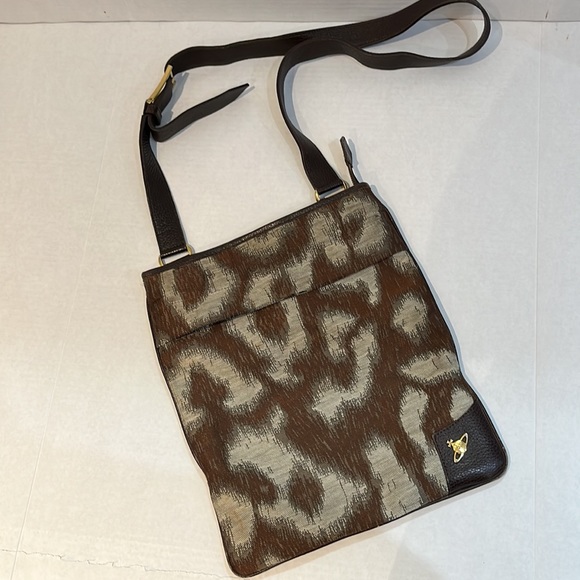 Authentic vintage Vivienne  Westwood Crossbody bag safari print - Picture 1 of 13